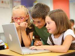 تكنولوجيا التعليم واستخدام الوسائل التعليمية | نادي التكنولوجيا أولاد يانق